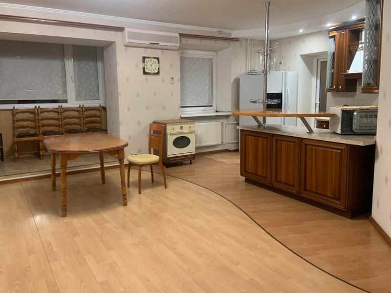 Продається квартира в м. Чорноморськ